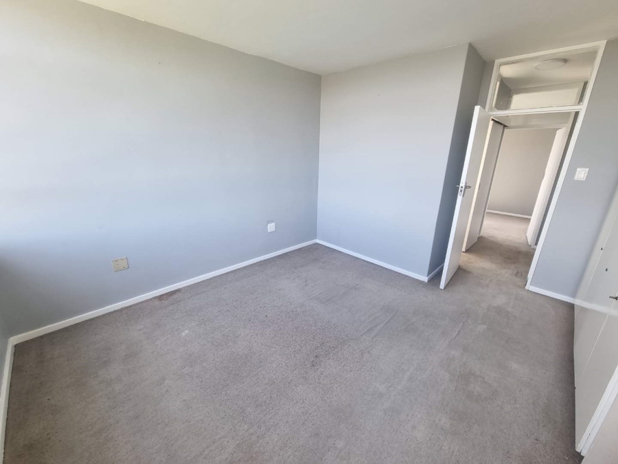 To Let 2 Bedroom Property for Rent in Townsend Estate Western Cape